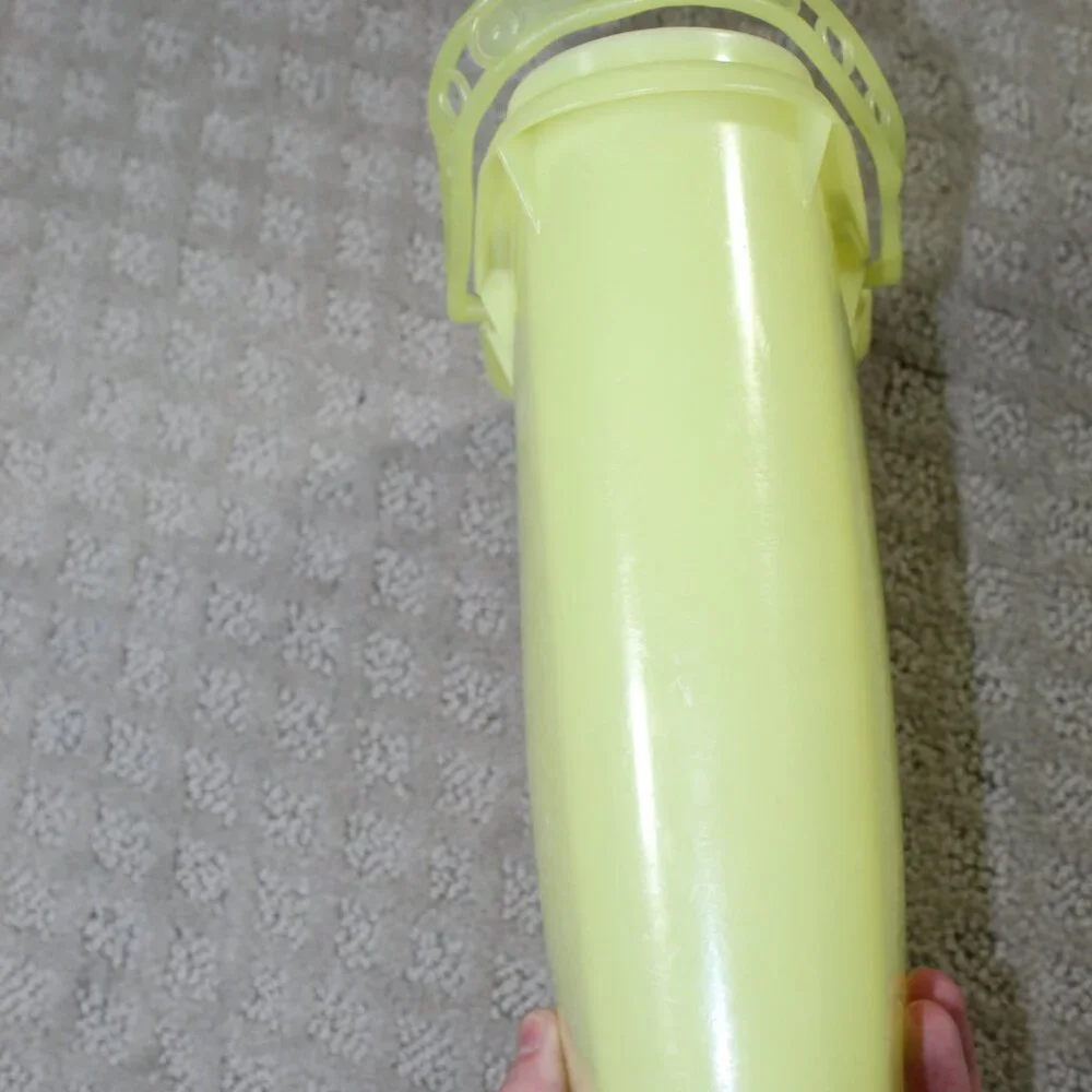 Vintage Tupperware Beverage Buddy Yellow Pitcher 587-7 w/ Lid Cap & Handle